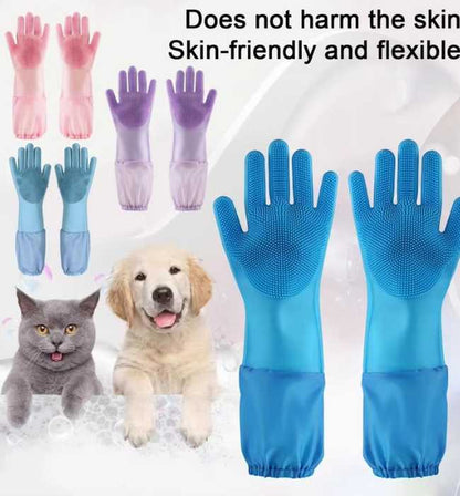 Silicone dishwashing gloves with strong grip for cleaning plates and pans.