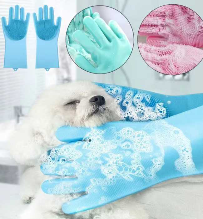 Soft silicone cleaning gloves for safe dishwashing and daily home cleaning.