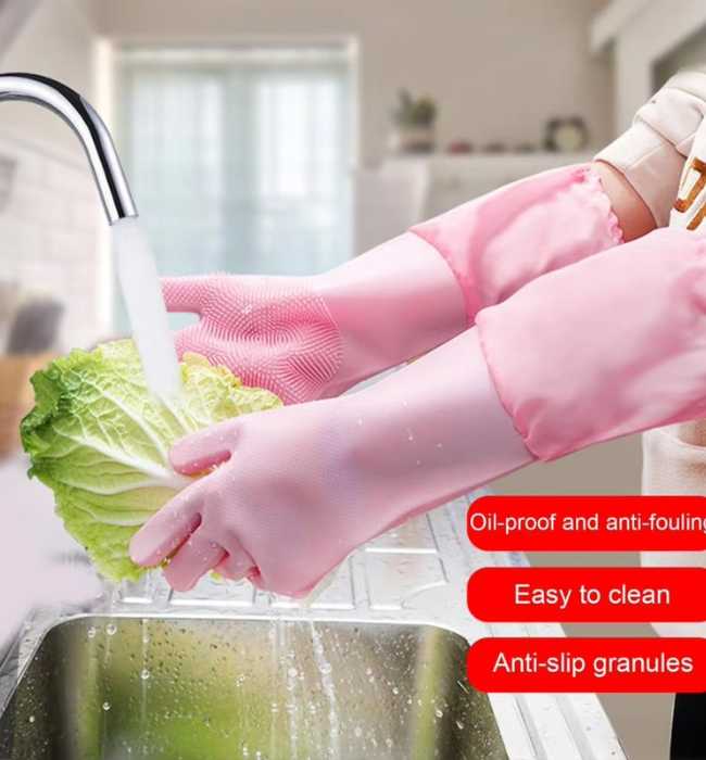 Reusable waterproof gloves for kitchen cleaning and washing dishes easily.